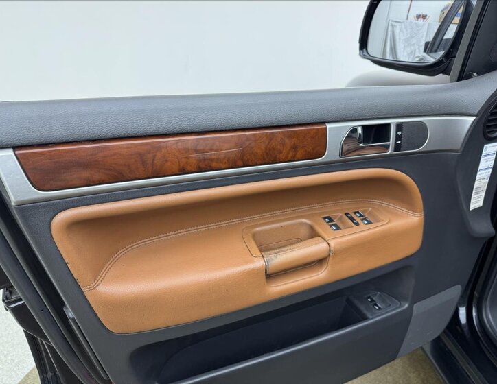 Volkswagen Touareg SUV / Terénní 3,0 l 165 kw