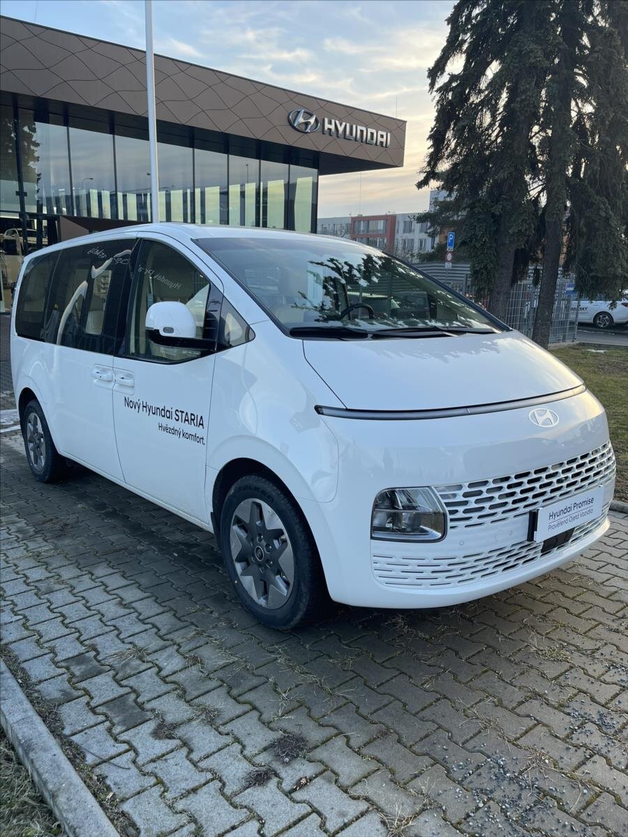 Hyundai Staria MPV 1,6 l 117 kw