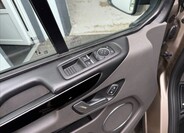 Ford Tourneo Custom 20