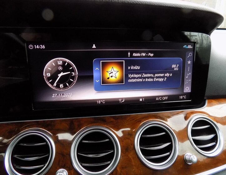 Mercedes-Benz Třídy E 32