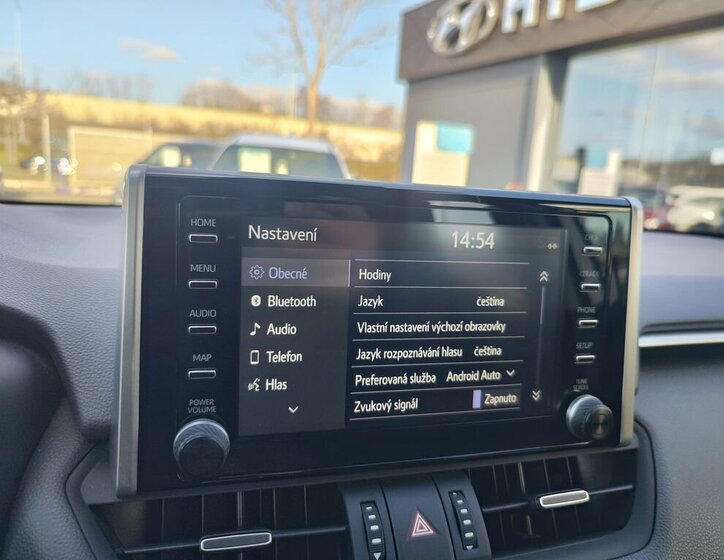 Toyota RAV4 SUV 2,5 l 163 kw