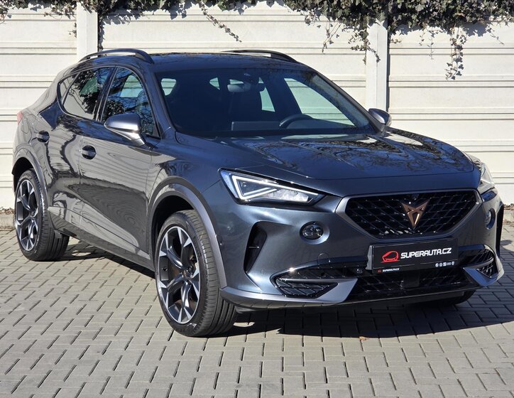 Cupra Formentor SUV / Terénní 2,0 l 140 kw