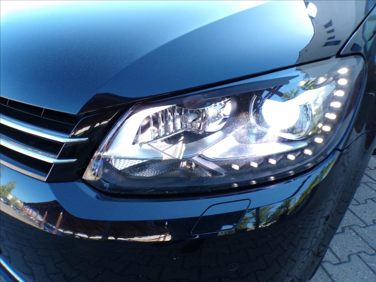 Volkswagen Touran Kombi 2,0 l 103 kw