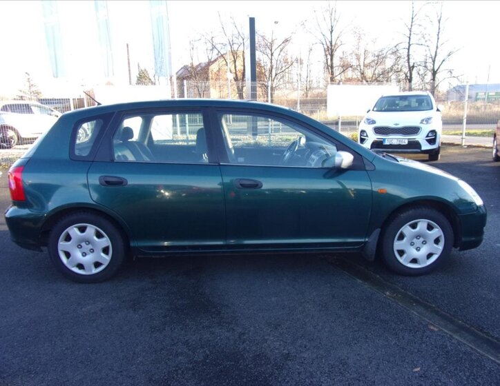 Honda Civic Hatchback 1,7 l 74 kw