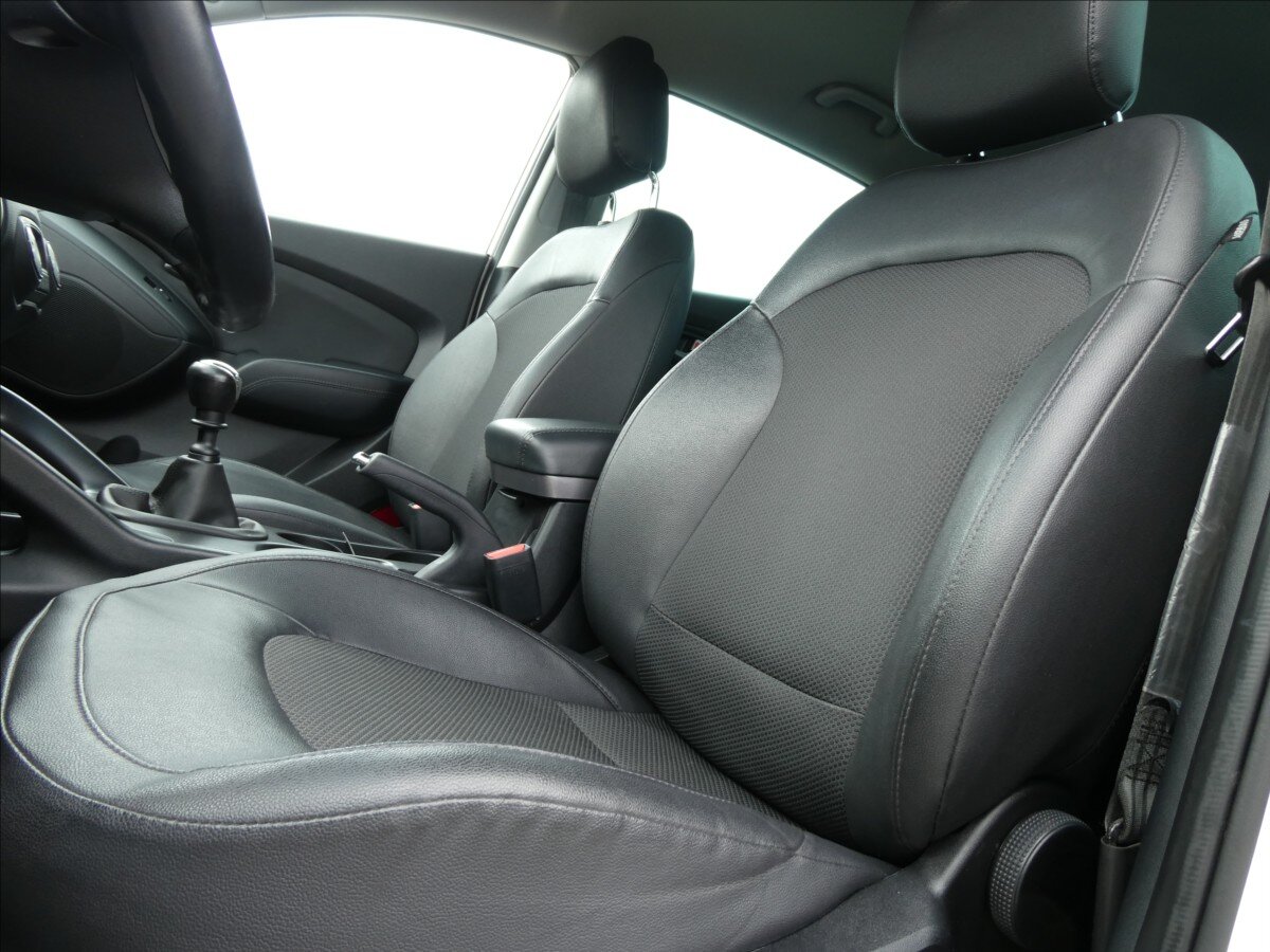 Hyundai ix35 SUV / Terénní 1,6 l 99 kw