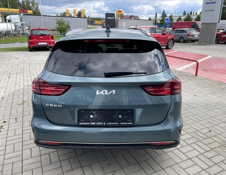 KIA Ceed 5