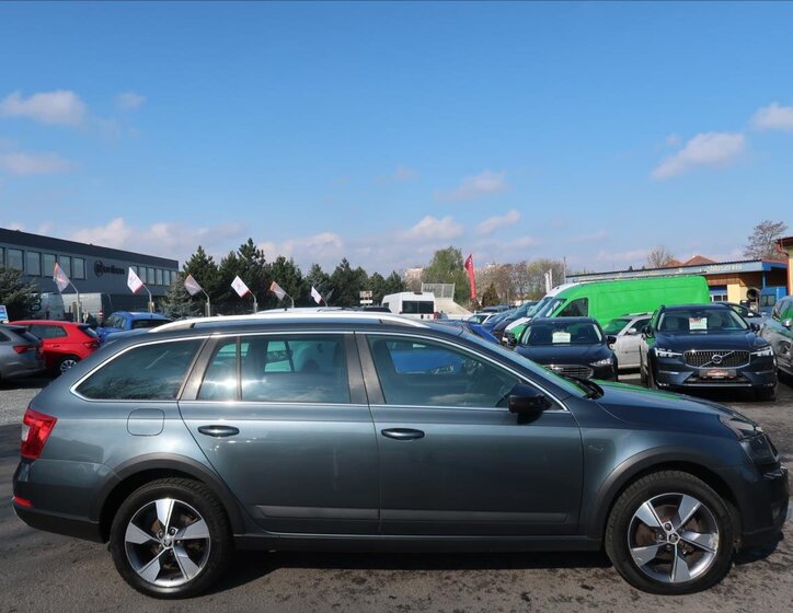 Škoda Octavia Kombi 2,0 l 110 kw
