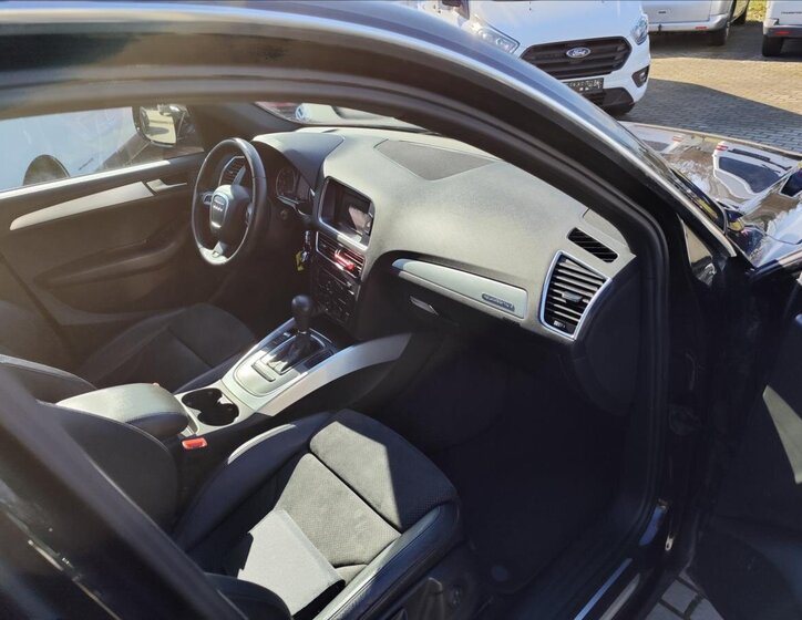 Audi Q5 Kombi 3,0 l 176 kw