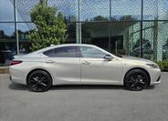 Lexus ES 300h 4