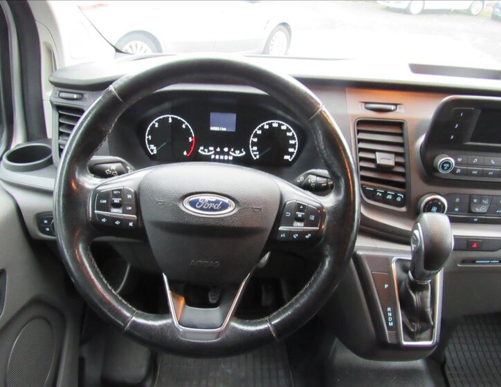 Ford Transit Custom 12