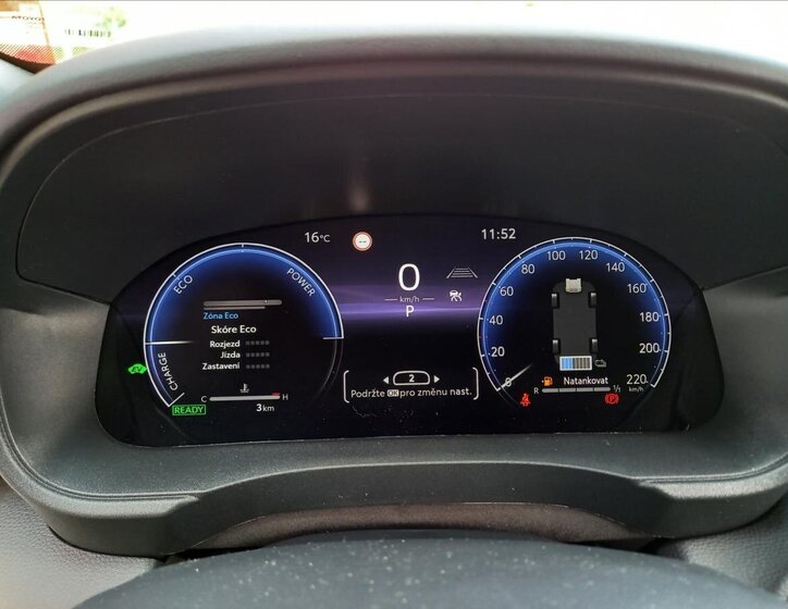 Toyota Yaris Cross SUV 1,5 l 96 kw