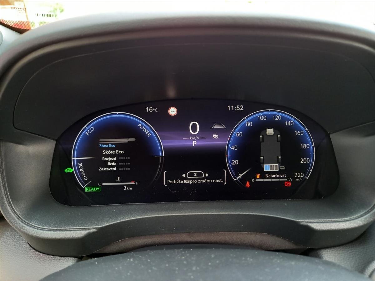 Toyota Yaris Cross SUV 1,5 l 96 kw