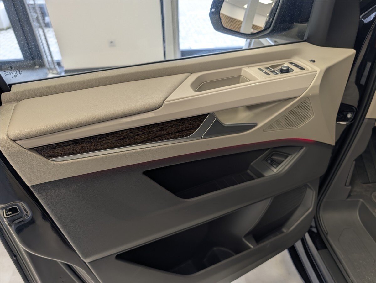 Volkswagen Multivan VAN / Minibus 0,0 180 kw