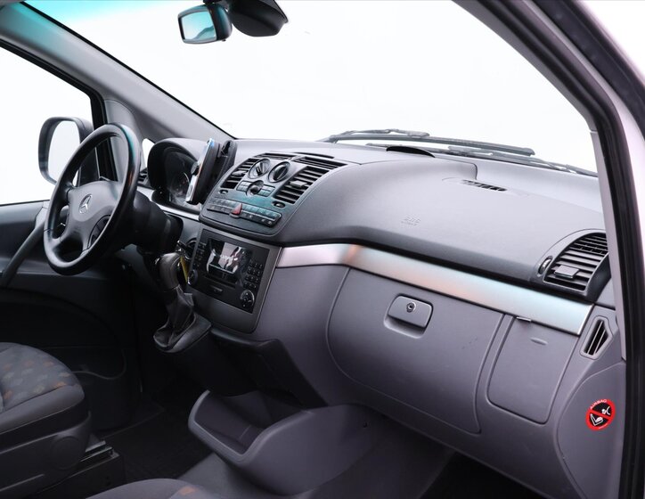 Mercedes-Benz Vito Kombi 3,0 l 150 kw