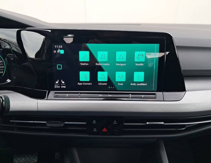 Volkswagen Golf Hatchback 999,0 81 kw