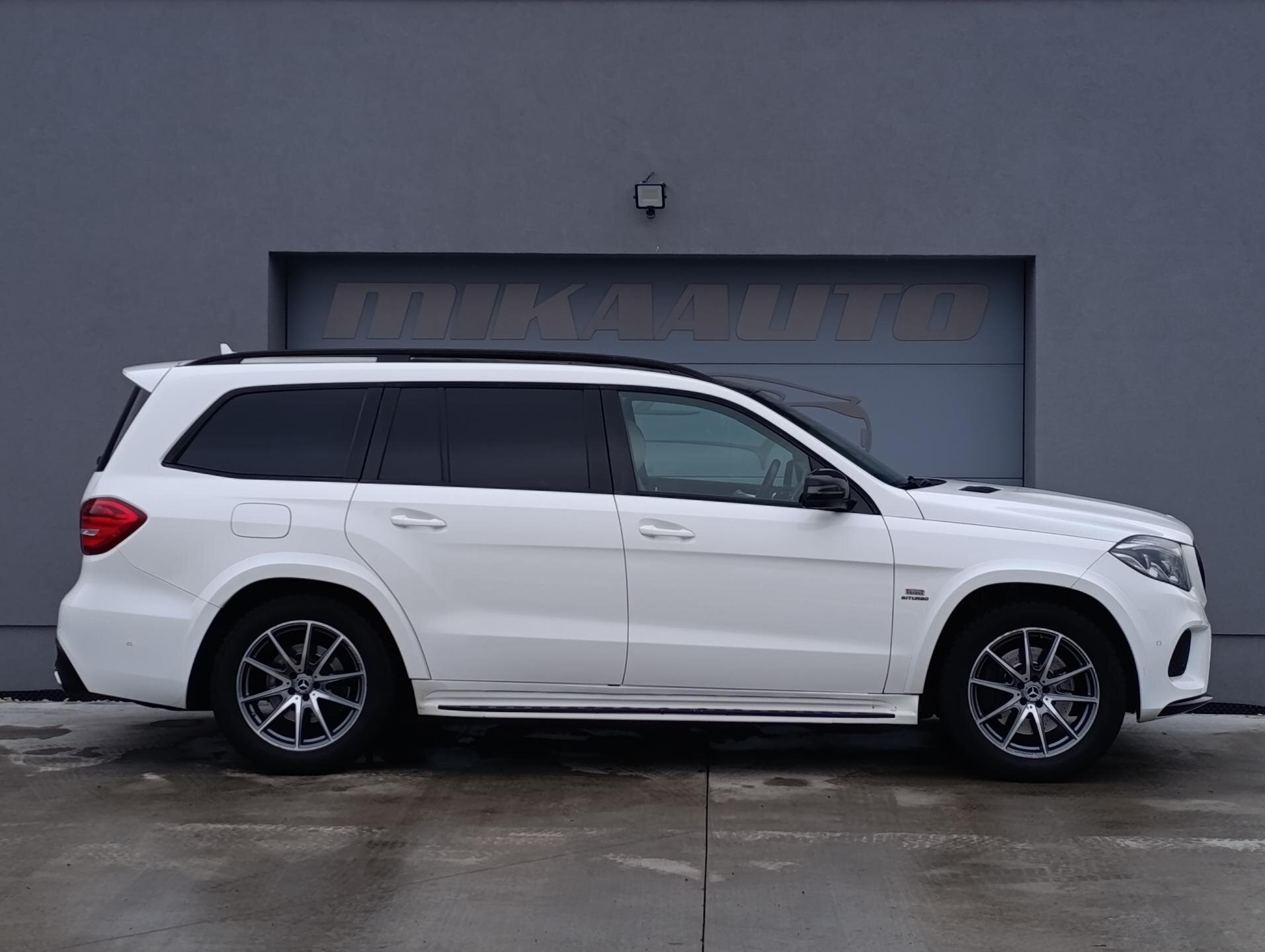 Mercedes-Benz GLS SUV 3,0 l 190 kw