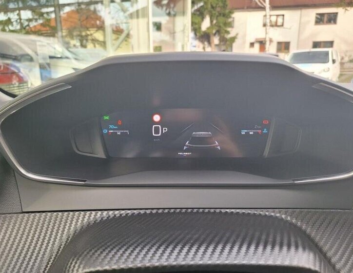 Peugeot 2008 SUV / Terénní 1,2 l 81 kw