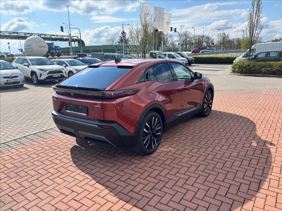 Toyota C-HR SUV / Terénní 0,0 165 kw