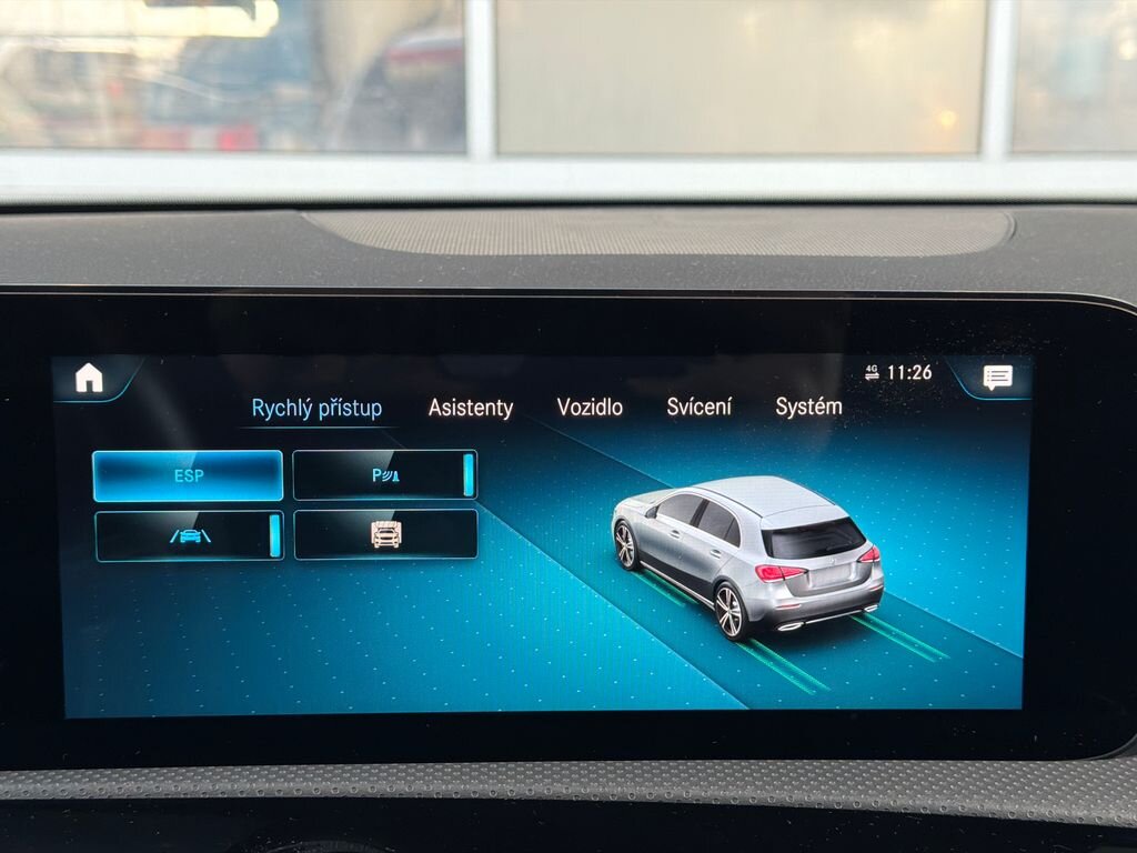 Mercedes-Benz Třídy A Hatchback 1,3 l 118 kw