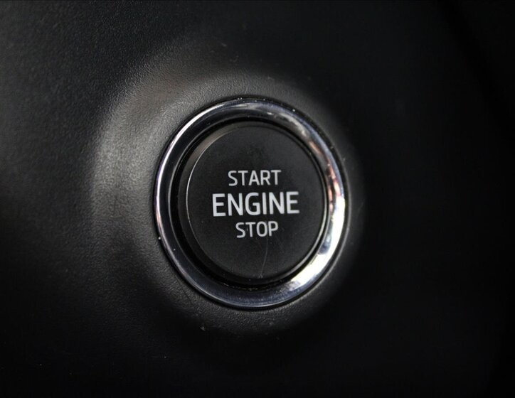 Škoda Karoq SUV / Terénní 1,5 l 110 kw