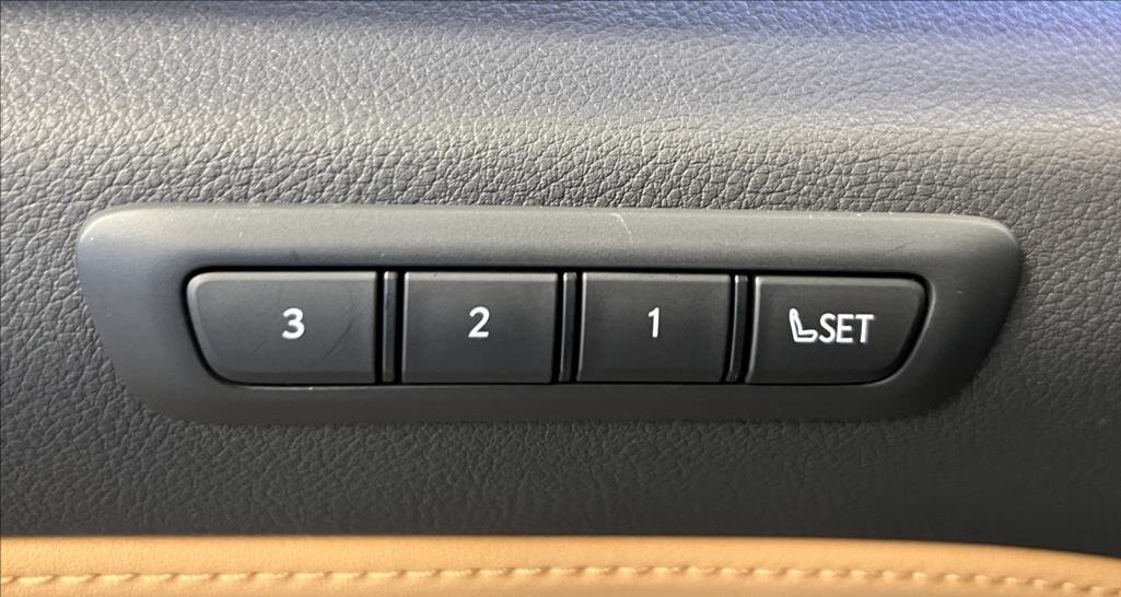 Lexus NX 450h plus SUV / Terénní 2,5 l 227 kw