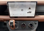 Land Rover Defender SUV 4,4 l 467 kw