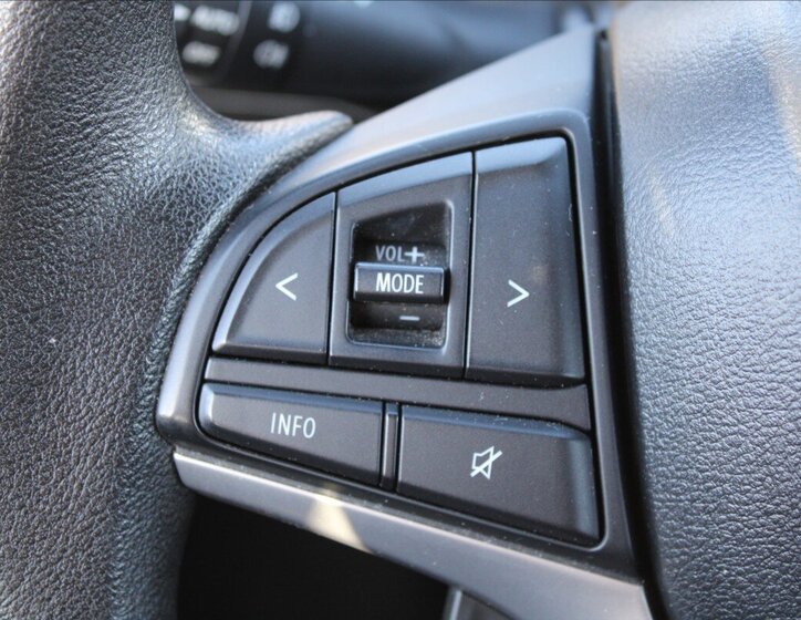 Suzuki Ignis Hatchback 1,2 l 61 kw