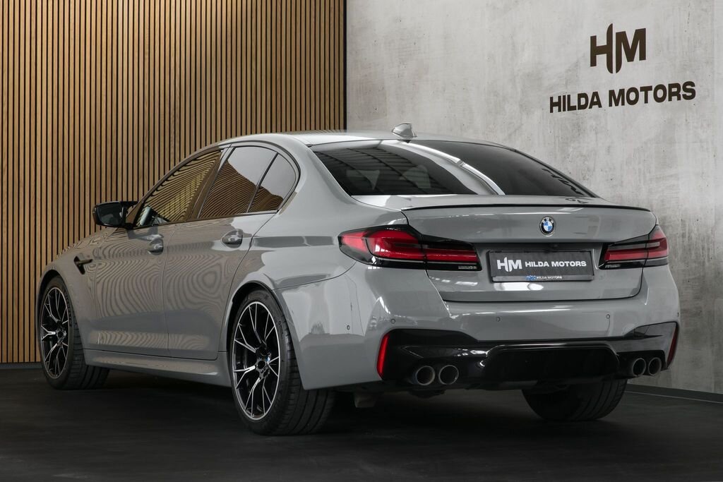 BMW M5