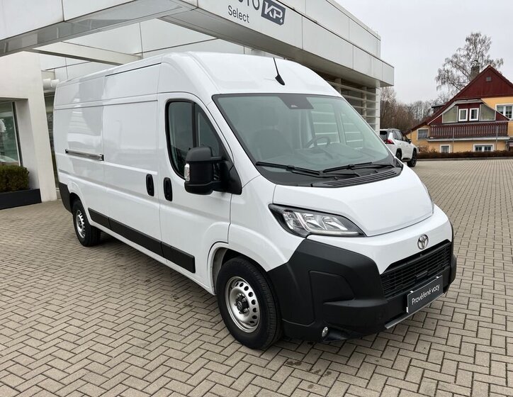 Toyota Proace Max 8