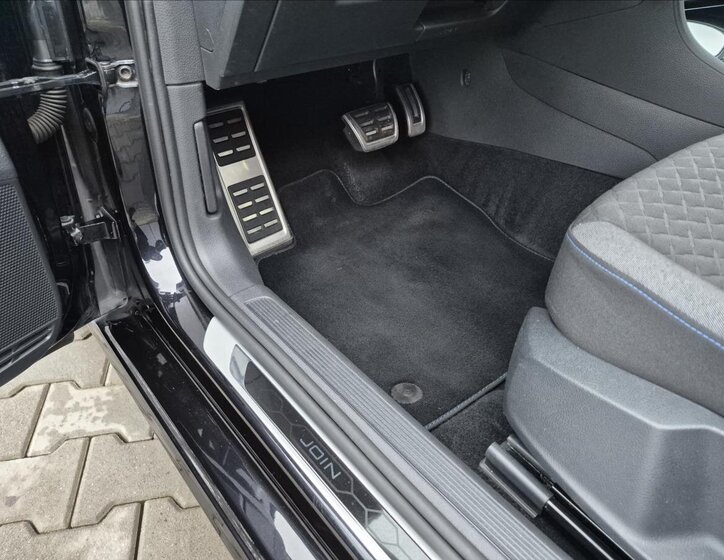 Volkswagen Golf Kombi 1,5 l 110 kw