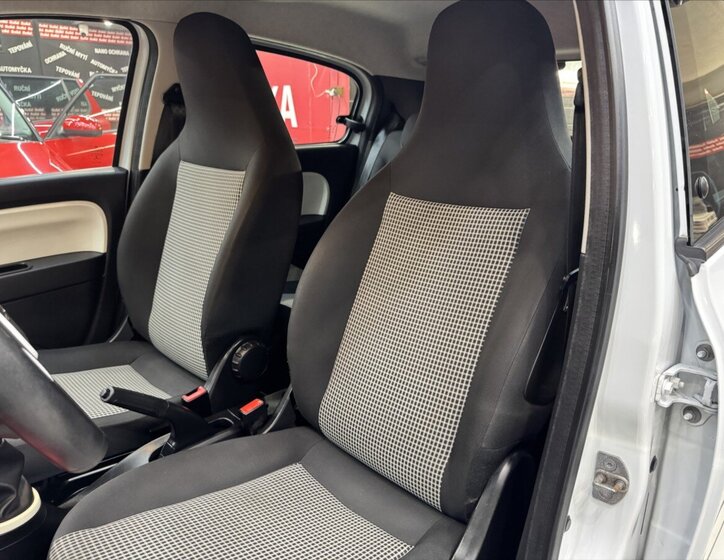 Renault Twingo Hatchback 999,0 52 kw