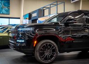 Jeep Grand Wagoneer 13