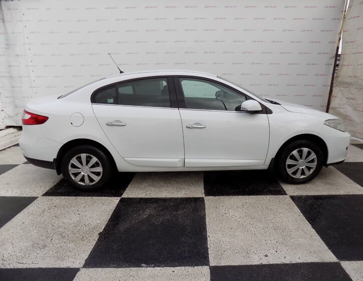 Renault Fluence Sedan 1,6 l 81 kw