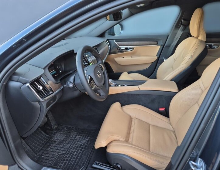 Volvo V90 Kombi 2,0 l 145 kw