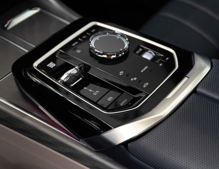 BMW Řada 7 Sedan / Limuzína 3,0 l 220 kw