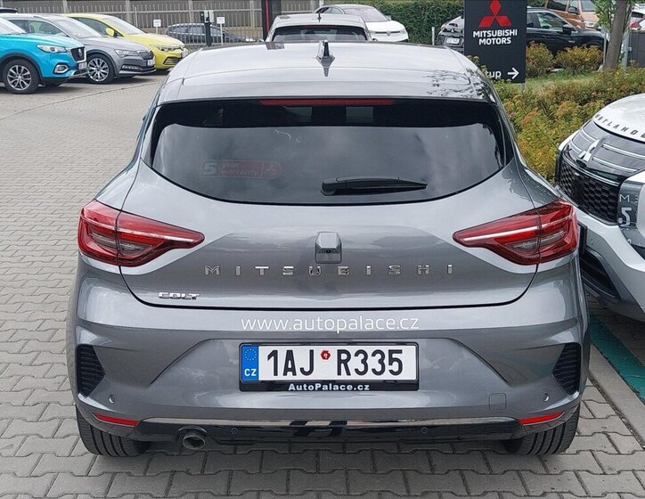 Mitsubishi Colt Hatchback 999,0 67 kw