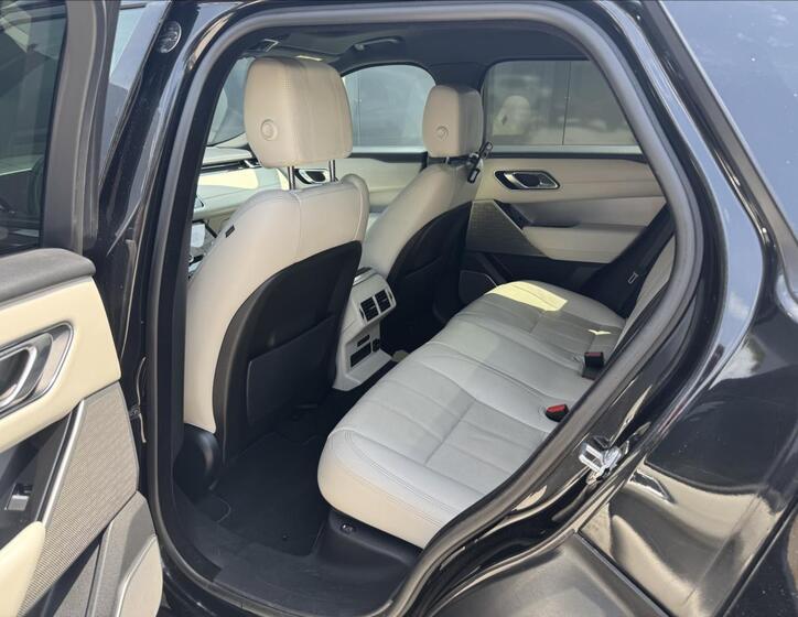 Land Rover Range Rover Velar 11