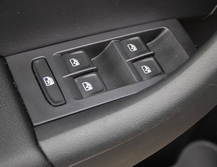 Škoda Rapid Sedan / Limuzína 999,0 81 kw