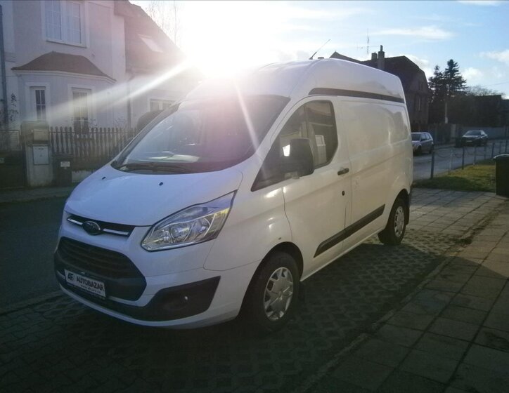 Ford Transit Custom 3
