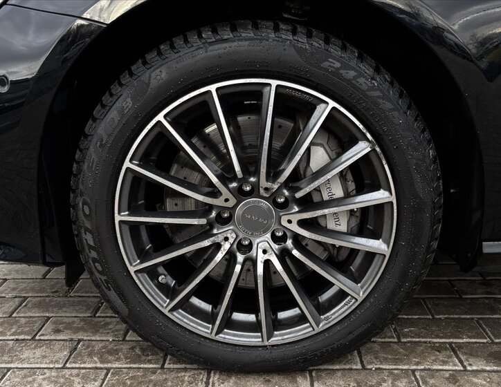 Mercedes-Benz Třídy E Kombi 2,0 l 143 kw