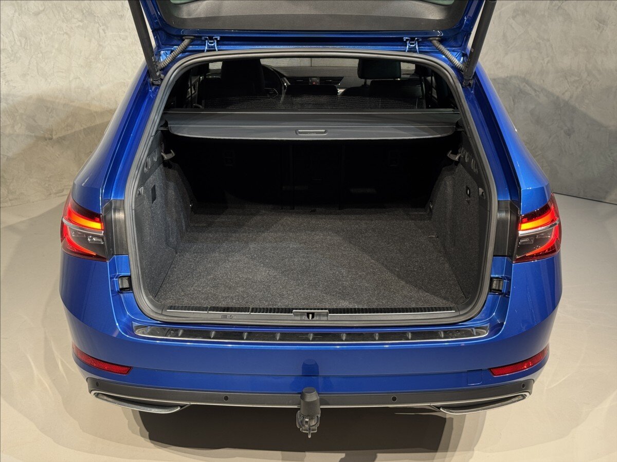 Škoda Superb Kombi 1,4 l 160 kw