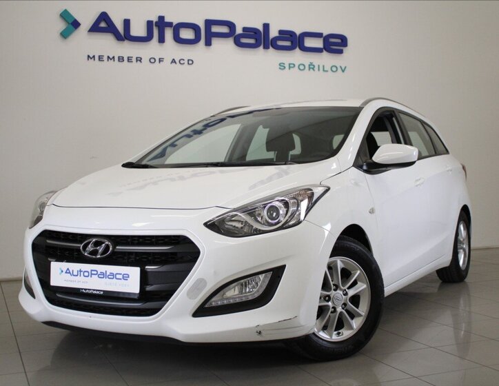 Hyundai i30 Kombi 1,6 l 99 kw
