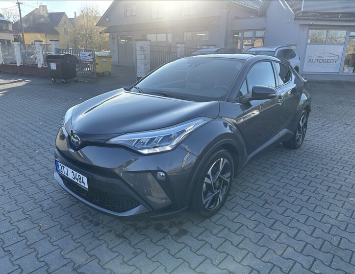 Toyota C-HR 8