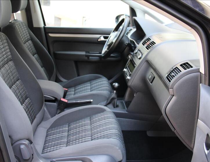 Volkswagen Touran 17