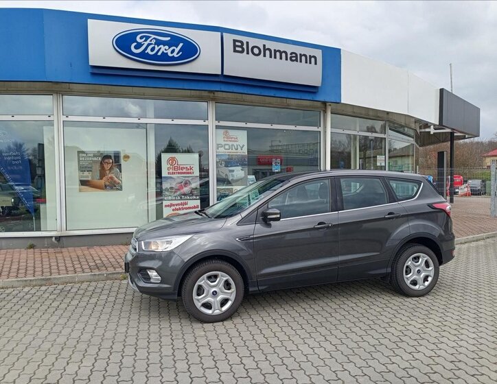 Ford Kuga SUV / Terénní 1,5 l 88 kw