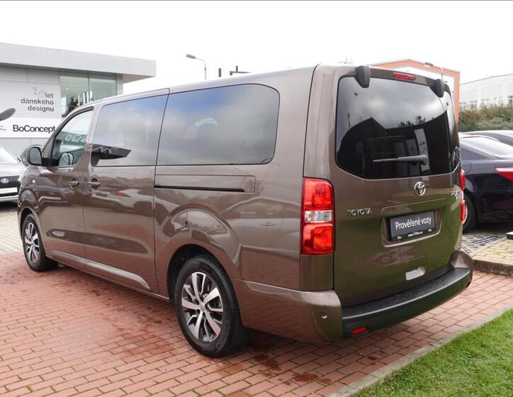 Toyota ProAce Verso 6