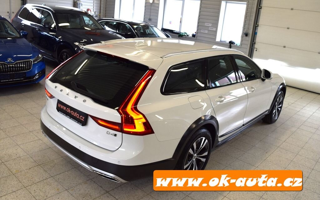 Volvo V90 Kombi 2,0 l 140 kw