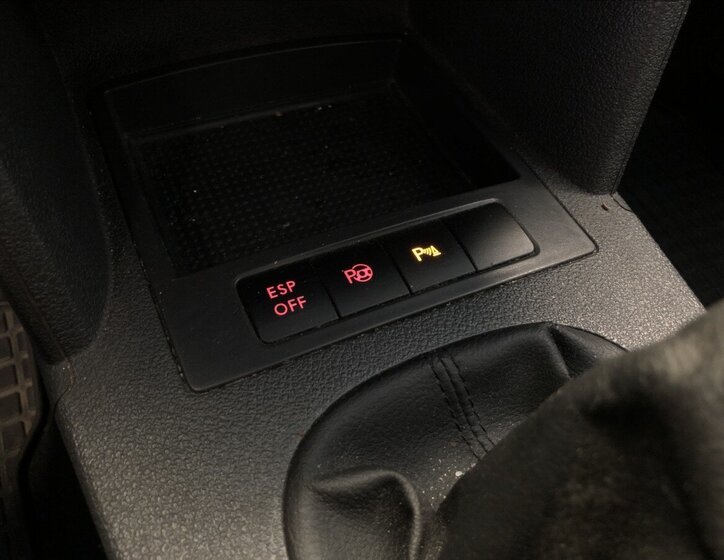 Volkswagen Touran VAN-Minibus 1,9 l 77 kw