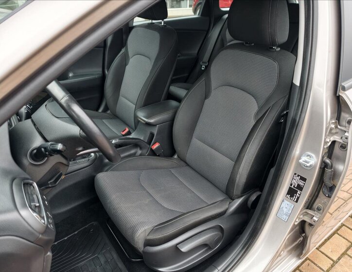 Hyundai i30 Kombi 998,0 88 kw