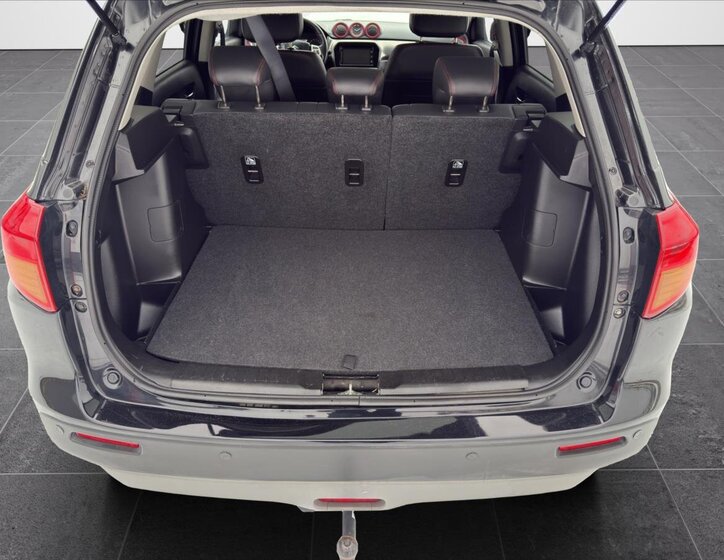 Suzuki Vitara SUV / Terénní 1,4 l 103 kw